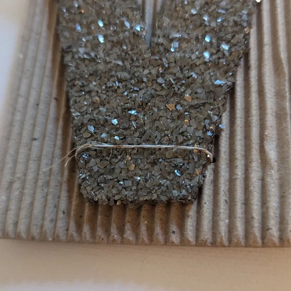 NWT Gold Glitter Letter 'V' Primitive Corrugated Sign Michaels Home Wall Decor - Picture 4 of 8